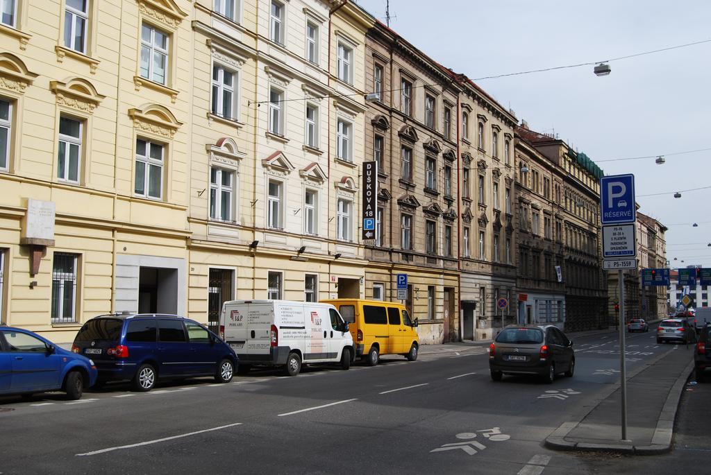 Duskova Apartments Prague Ngoại thất bức ảnh