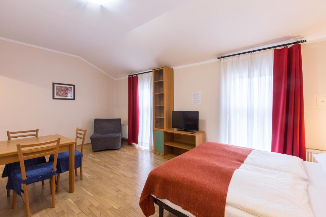 Duskova Apartments Prague Ngoại thất bức ảnh
