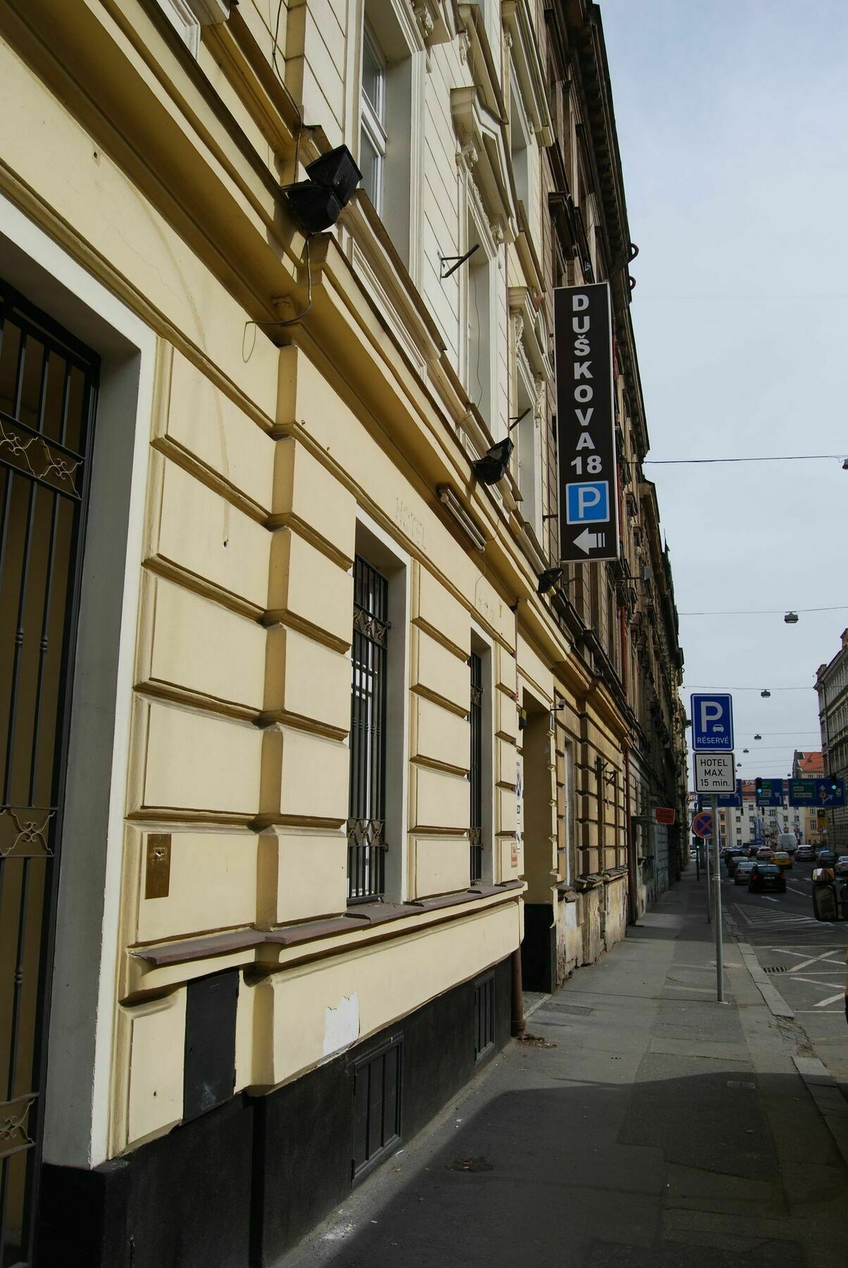 Duskova Apartments Prague Ngoại thất bức ảnh